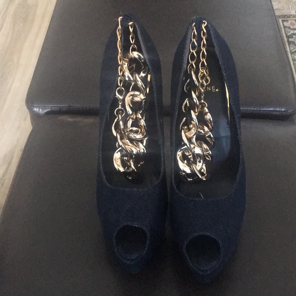 Charlize by Scene from Shoedazzle